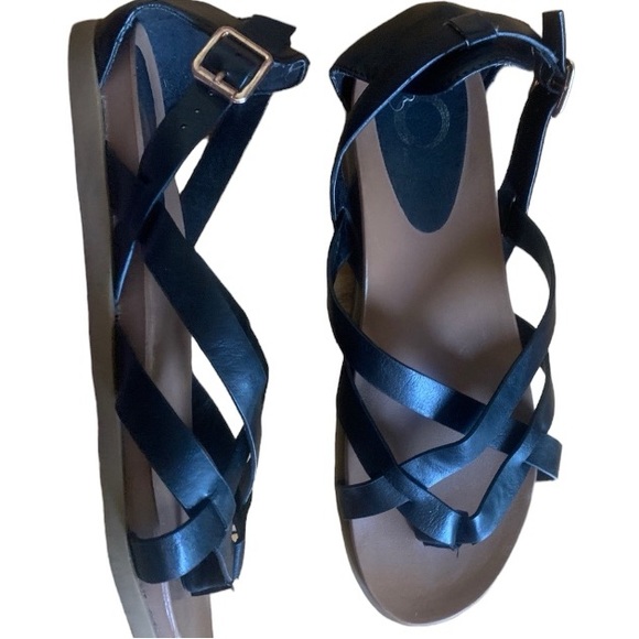 Journey + Crew Black Strappy Ziporah Sandal Basket Weave Design Size 9 Wide - Picture 2 of 10